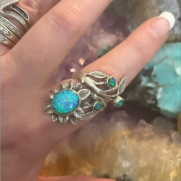 Opal flower statement bypass wrap sterling silver ring - Picture 6 of 9